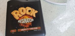 rock resignator